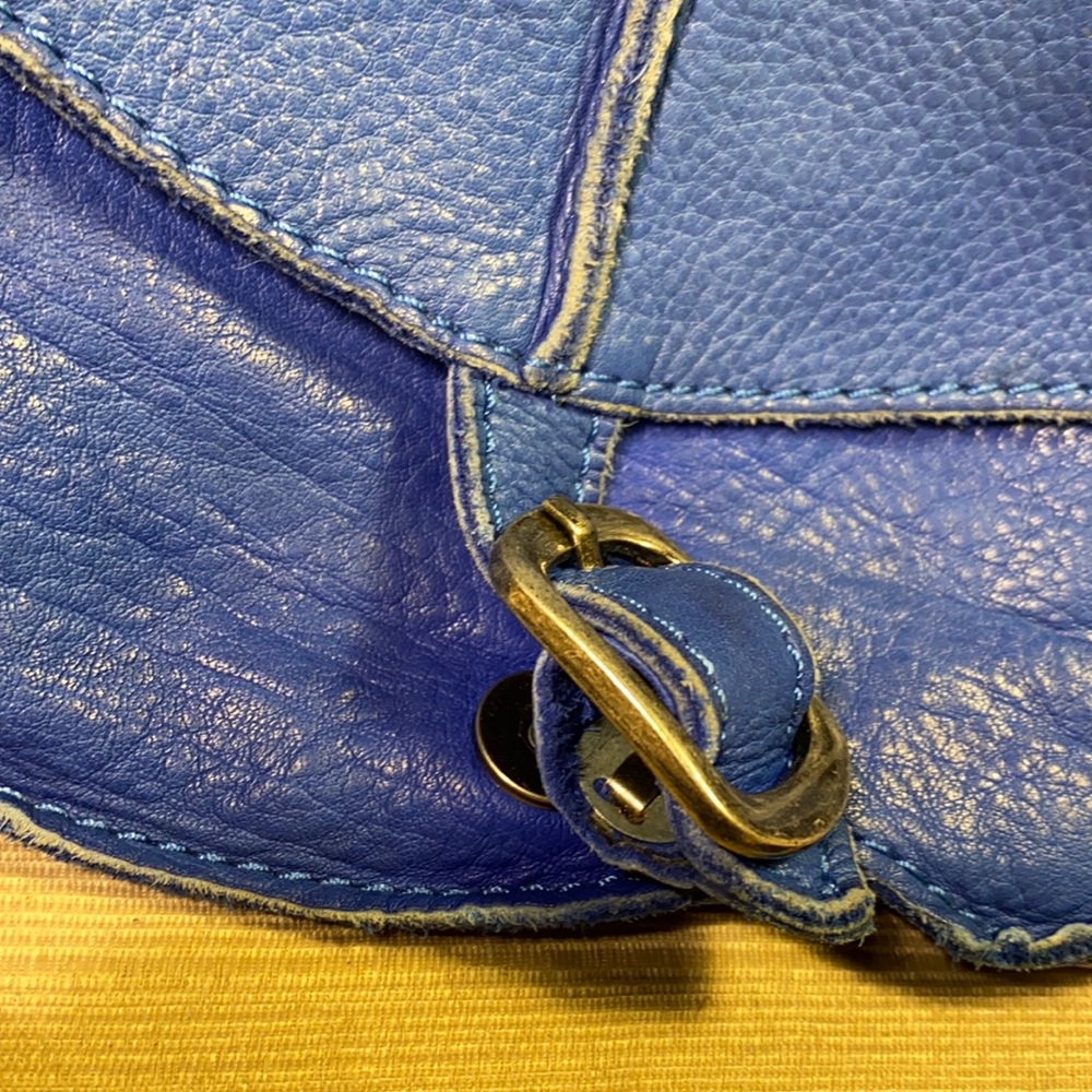 Cut N’Paste super soft leather crossbody mini bag - Picture 11 of 16